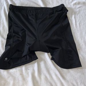 Aerotech cycle shorts XXL BLACK PADDED plus sized no pockets 8” inseam fits 20